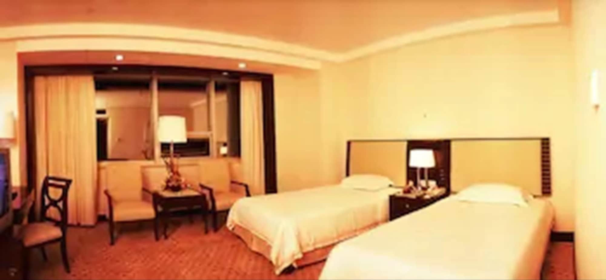 Hongyi Hotel Wuhan Buitenkant foto