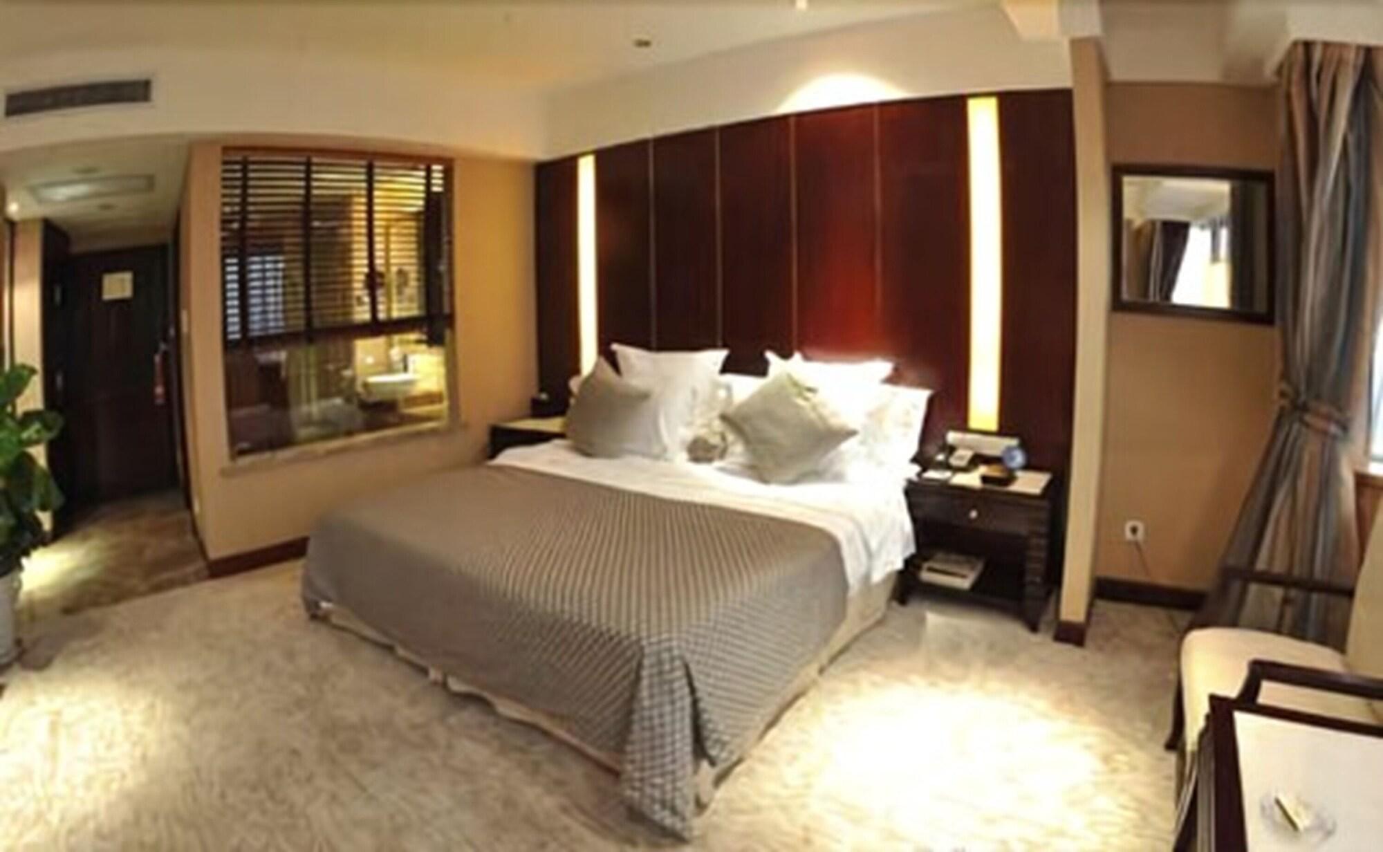 Hongyi Hotel Wuhan Buitenkant foto